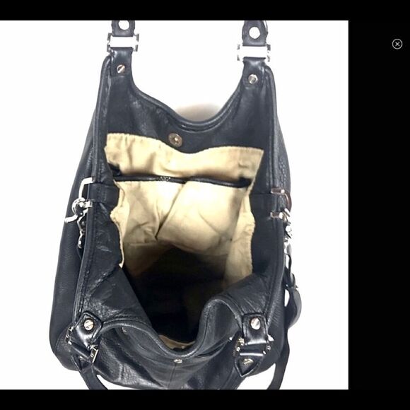 Tory Burch Rare Extra Large Amanda Hobo handbag. - Picture 5 of 9